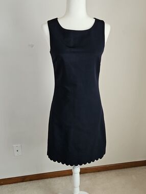 Hobbs London Dress Navy Fitted Back Button Up Scallop Hem SZ8 Elegant Tailored